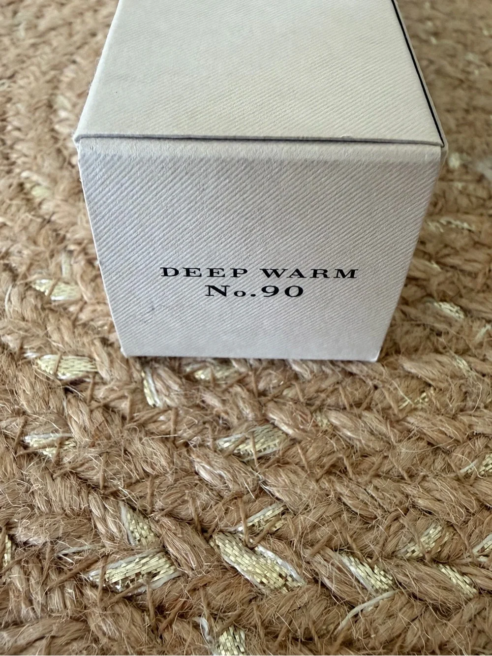 Burberry Matte Glow Foundation Deep Warm No. 90